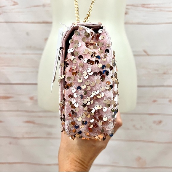 NWT Linea Donna Iridescent Pink Sequin Velour Convertible Crossbody Clutch Bag - Picture 5 of 9